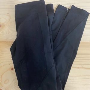 Alo Midrise Leggings with Zip Detail